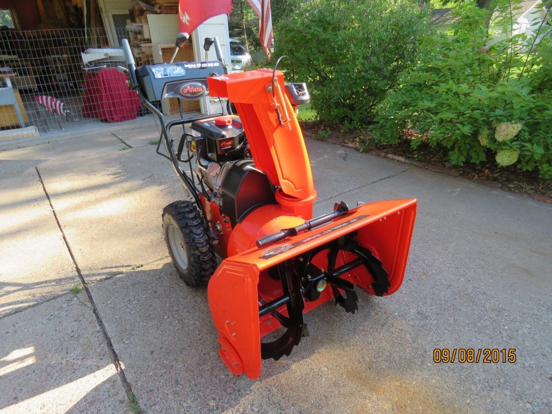 2015 Ariens Deluxe 28 SHO Picture Review